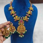 Jadau kundan neck set