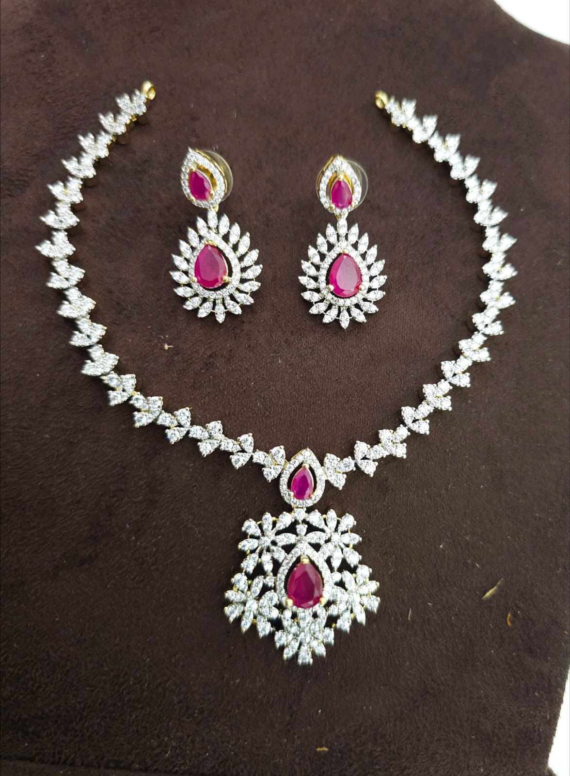 2025/12/1892500.jpg Gj Dimond replica neck set 1150 free shipping red stone - Image 1