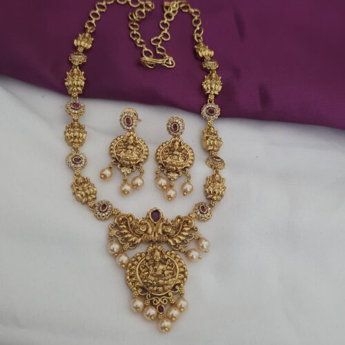 Pink stone antique neck set