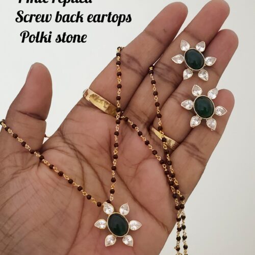 14 karat replica with poliki stone screw back eartops