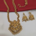 30 inches antique gold chandraharam with earrings - Image 3