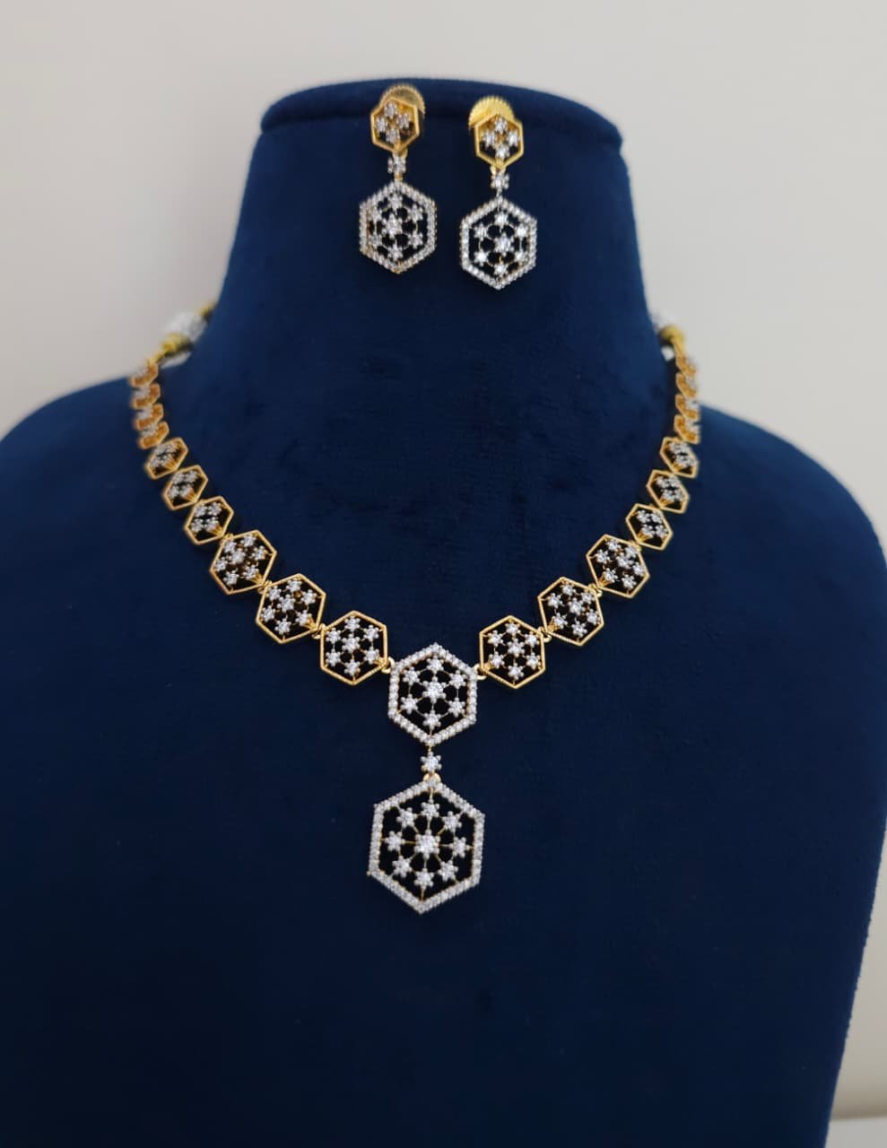 2026/02/IMG-20260216-WA0018.jpg Dimond replica neck set 1099 free shipping - Image 1