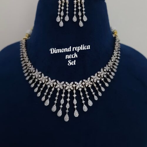 Dimond replica neck set 1550 free shipping