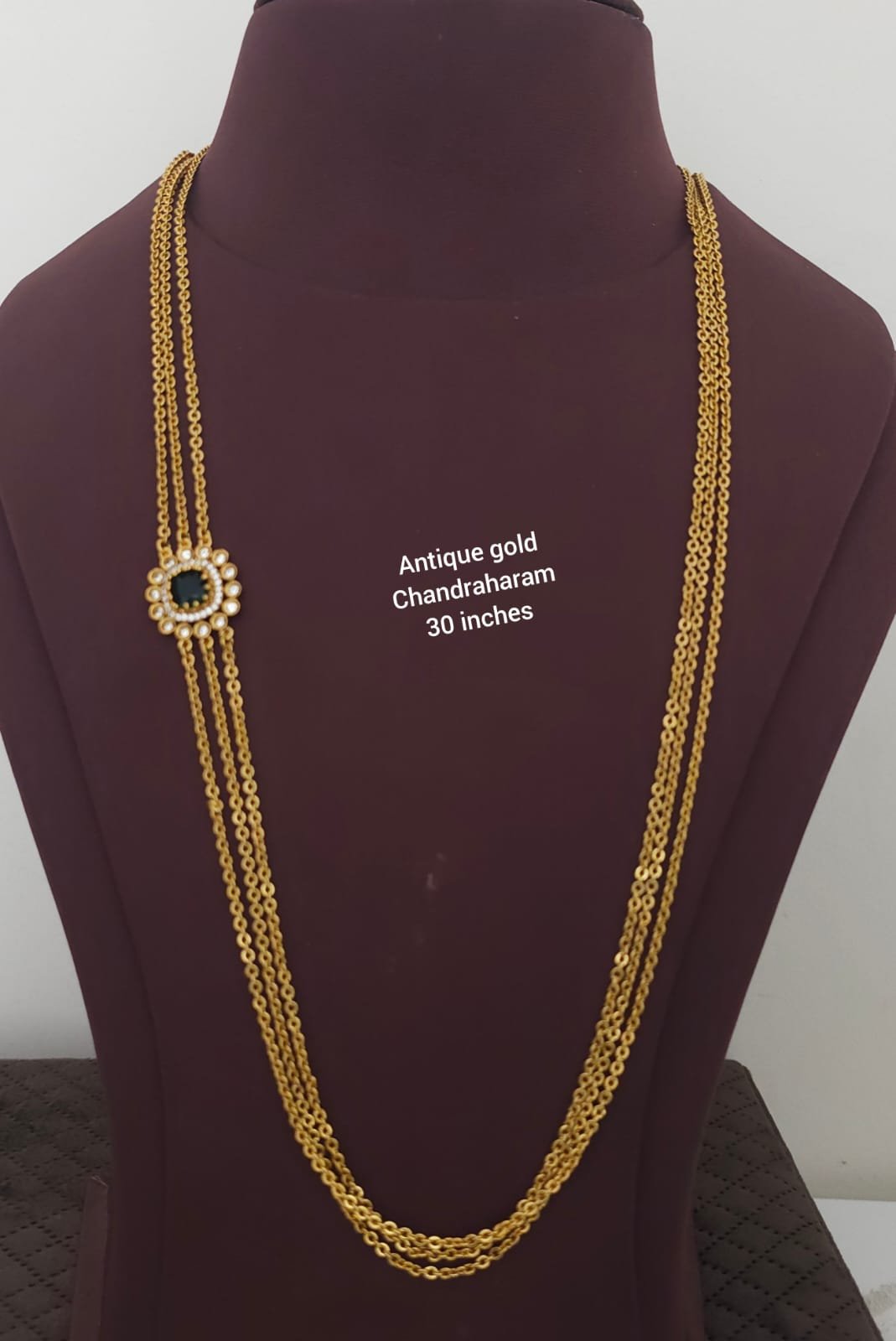 2026/03/IMG-20260330-WA0064.jpg Antique gold chandraharam with green stone 30 inches 499 free shipping - Image 1