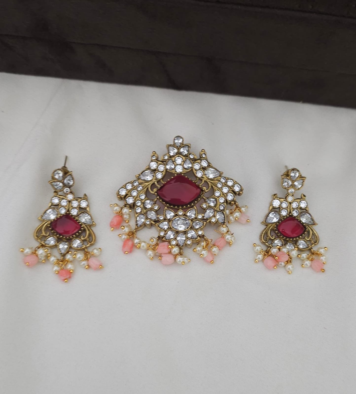 2026/07/1005790341.jpg Victorian pendant set 899 free shipping - Image 1