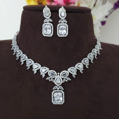 Dimond replica neck 550 free shipping