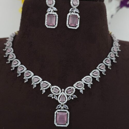 Dimond replica neck set
550 free shipping