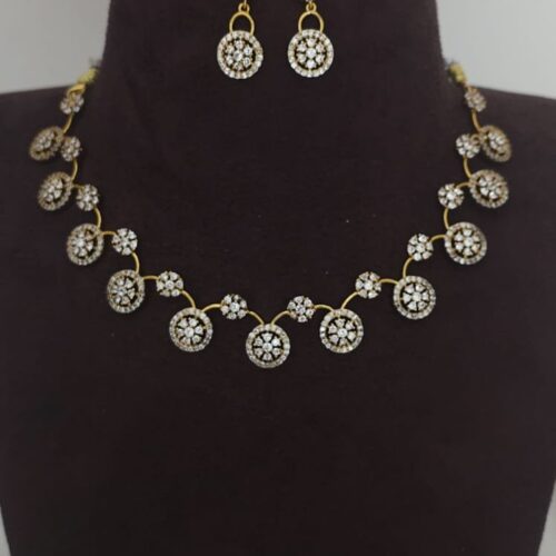 Dimond replica neck set 699 free shipping